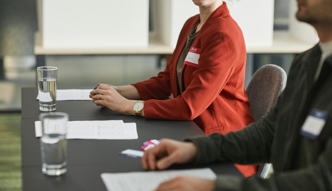 Eltville ruft Freiwillige zur Kommunalwahl 2026 auf und benennt neuen Besonderen Wahlleiter Eltville ruft Freiwillige zur Kommunalwahl 2026 auf und benennt neuen Besonderen Wahlleiter