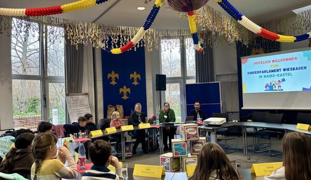 Kinderparlament in Kastel nimmt Arbeit auf und erhält Stimmrechte in lokalen Gremien