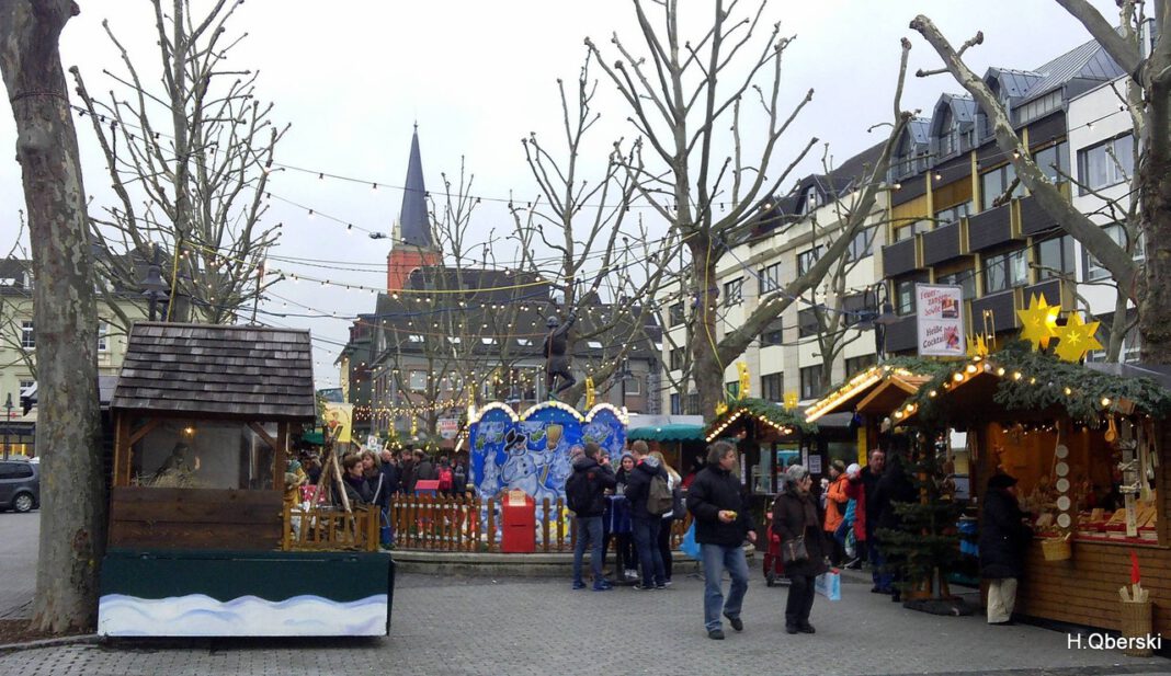 Kostenloser Ausflug nach Limburg: Eltviller Kulturbus bringt Besucher zum Christkindlmarkt Kostenloser Ausflug nach Limburg: Eltviller Kulturbus bringt Besucher zum Christkindlmarkt