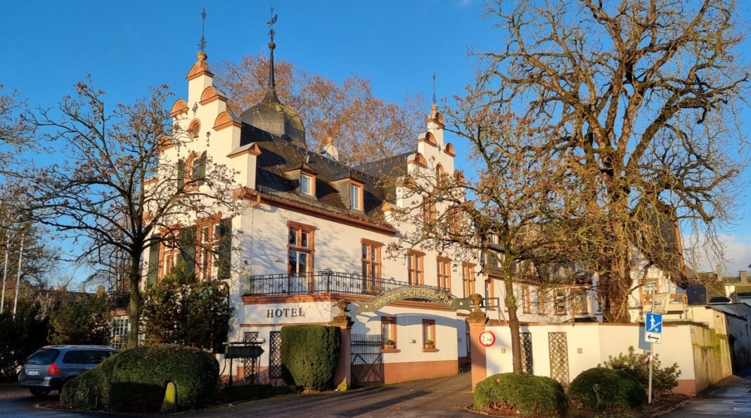 Kronenschlösschen Eltville DJ: Warum ein DJ die perfekte Ergänzung für Veranstaltungen ist