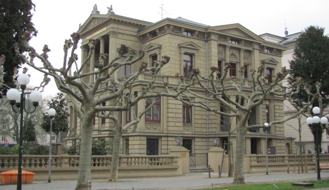 Peter Stamm liest in Wiesbaden: Neue Erzählungen zwischen Nähe und Stille Peter Stamm liest in Wiesbaden: Neue Erzählungen zwischen Nähe und Stille